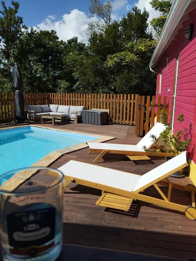 Hébergement de vacances Kaz Kalina - Gites Avec Piscine Partagee Bouillante Guadeloupe